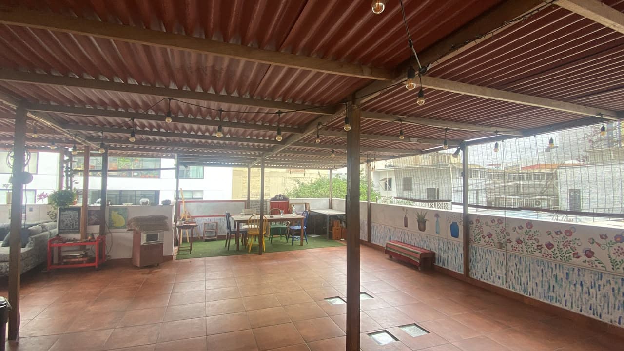 Casa artística: Terraza única para talleres en Miraflores - Imagen 6 de 8