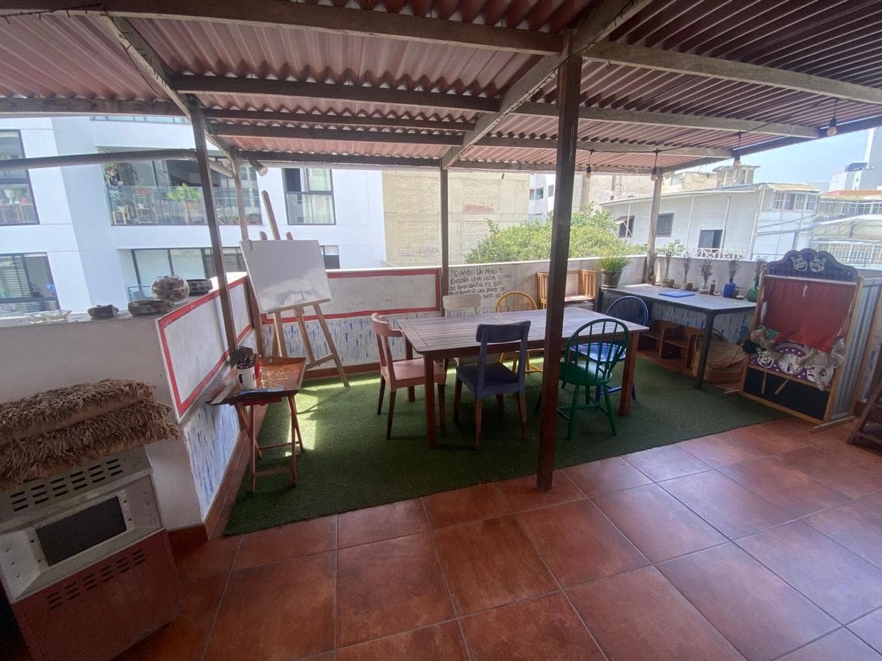 Casa artística: Terraza única para talleres en Miraflores - Imagen 3