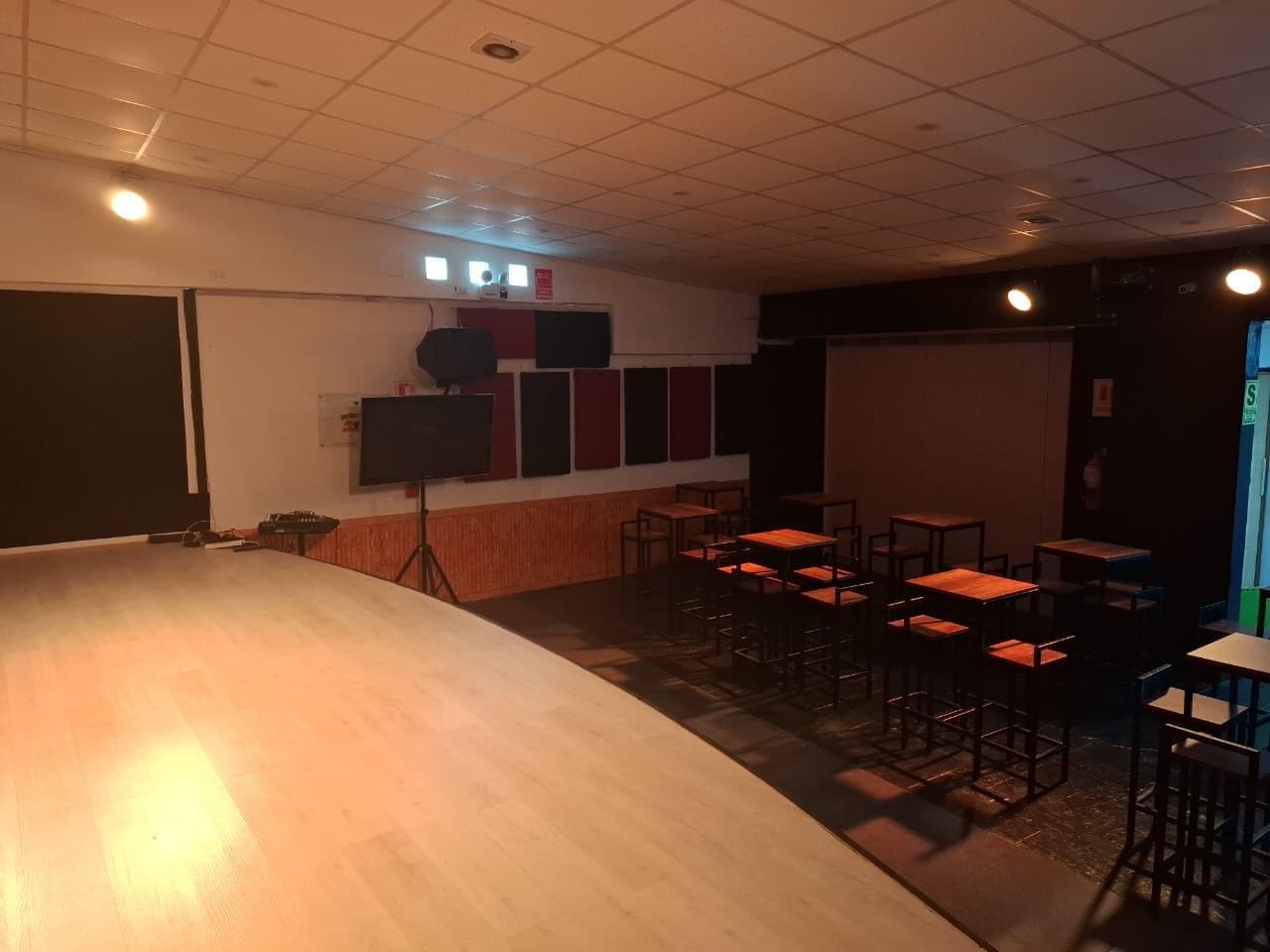 Escenario para conciertos privados con área de público en Surco - Imagen 2 de 8